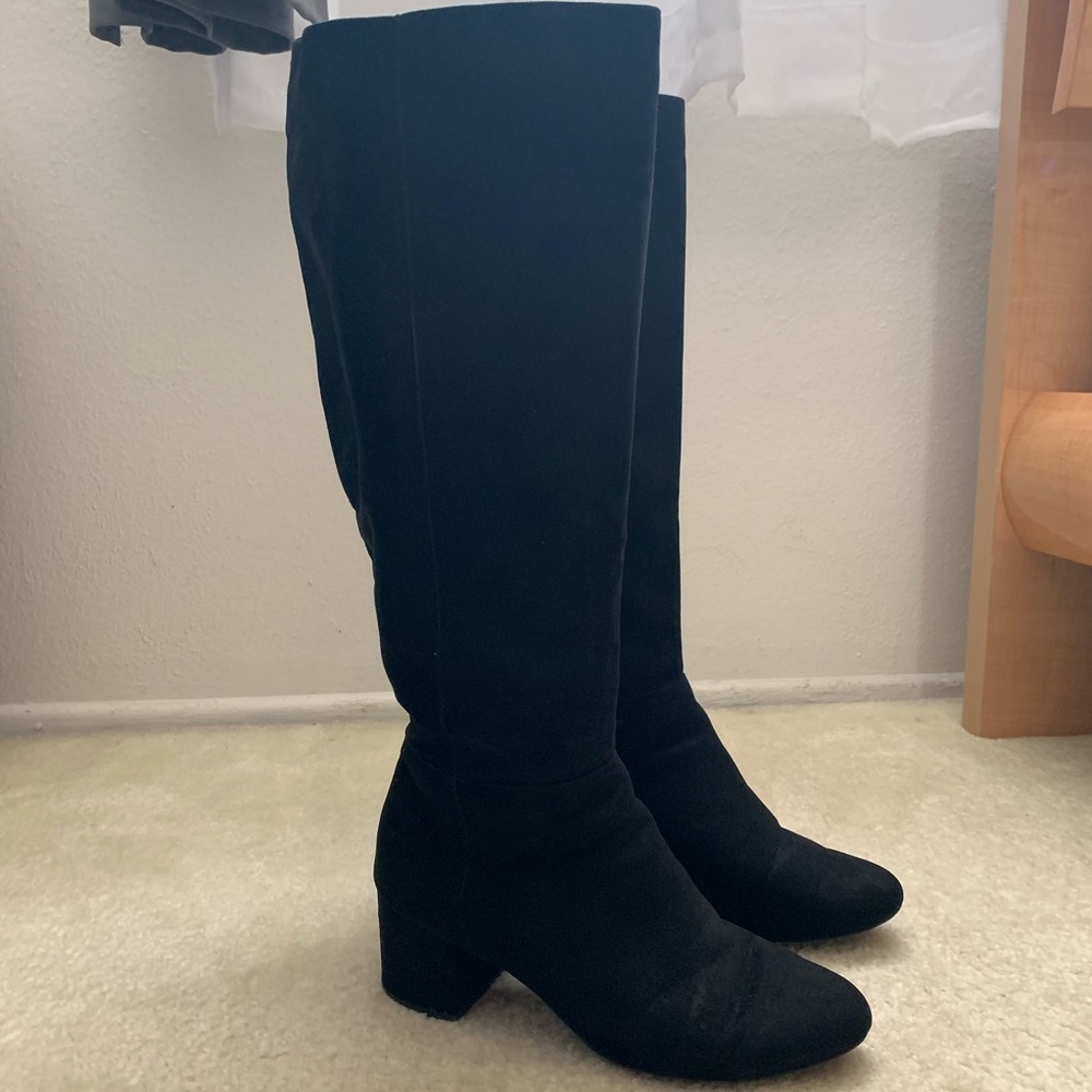Torrid - Black suede boots (10w)